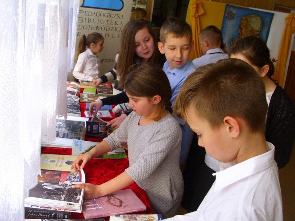 JAN PAWEŁ II - PAPIEŻ RODZINY (O uroczystych obchodach drugiej rocznicy kanonizacji Jana Pawła II w PZSP w Olszance)