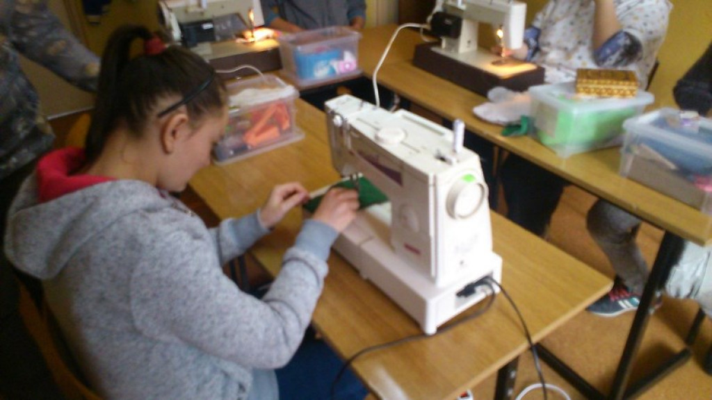 Żeby szczęśliwym być i innym szczęście dać