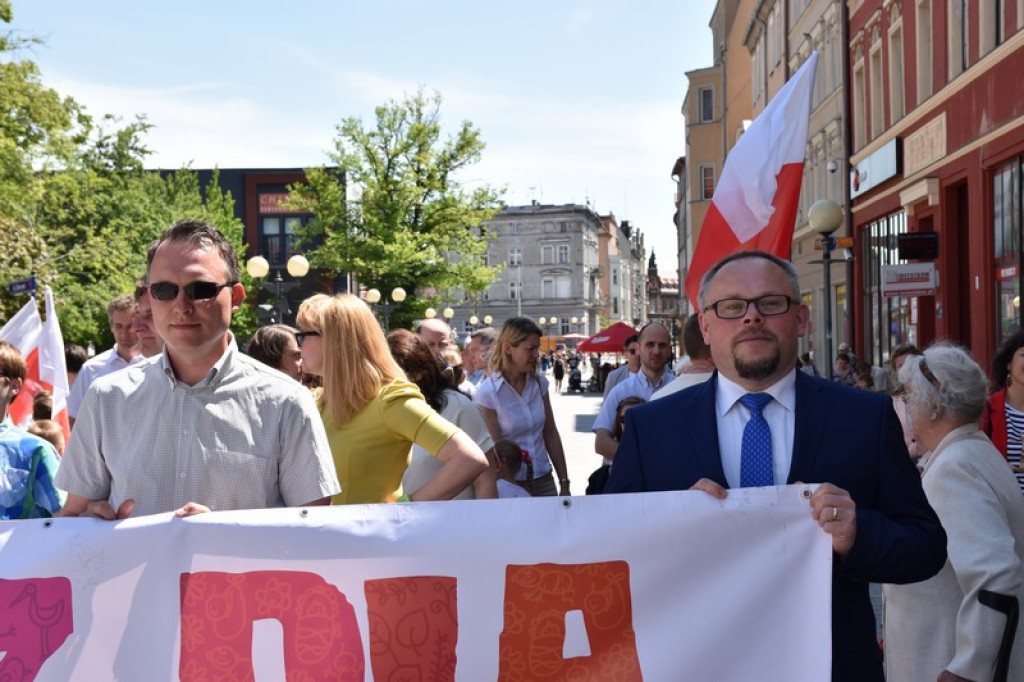Marsz dla Życia i Rodziny oraz festyn rodzinny w Brzegu [zdjęcia]