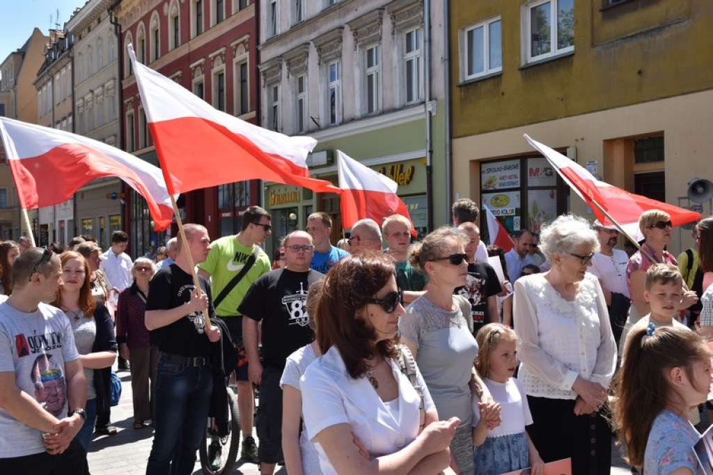 Marsz dla Życia i Rodziny oraz festyn rodzinny w Brzegu [zdjęcia]