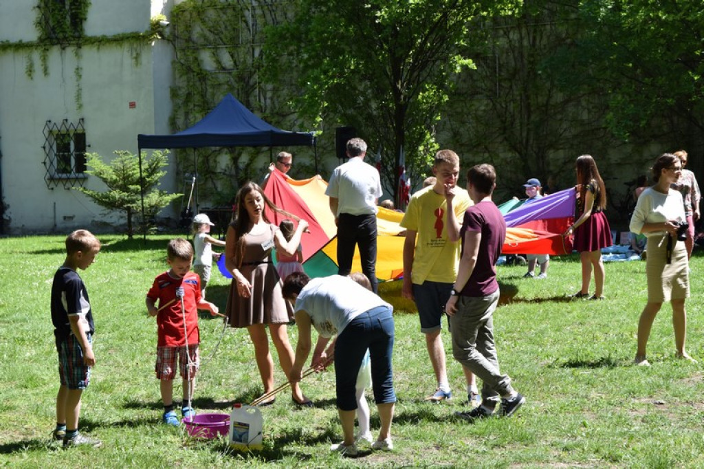 Marsz dla Życia i Rodziny oraz festyn rodzinny w Brzegu [zdjęcia]