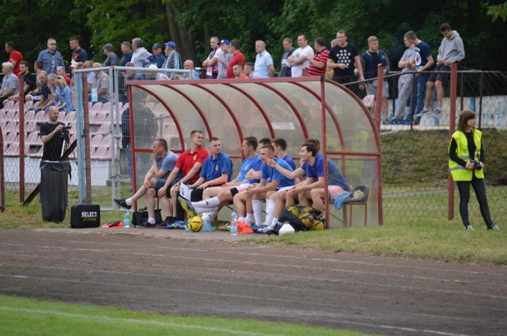 Tylko dwa punkty dzielą BTP Stal Brzeg od III ligi. IV Liga: Start Namysłów - Stal 0:1