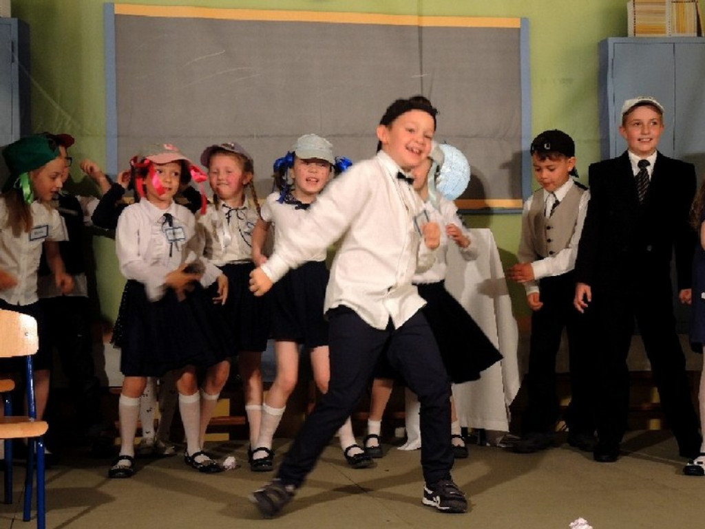 Szkolny festiwal teatrów klasowych-2016 w 