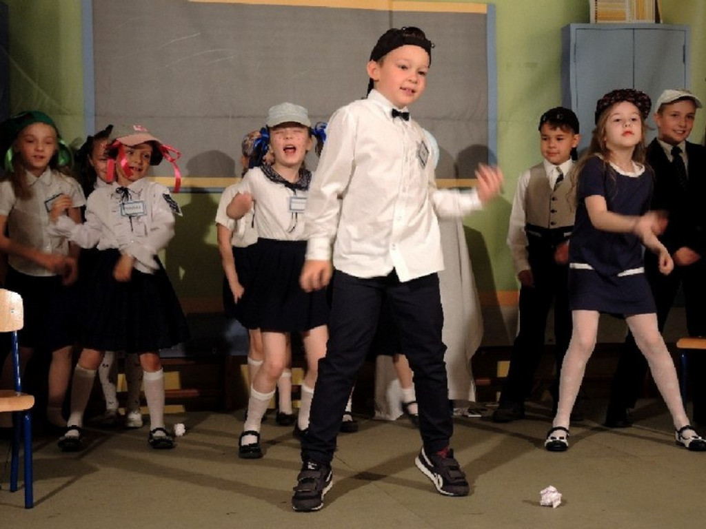 Szkolny festiwal teatrów klasowych-2016 w 