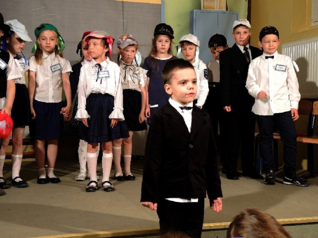 Szkolny festiwal teatrów klasowych-2016 w 