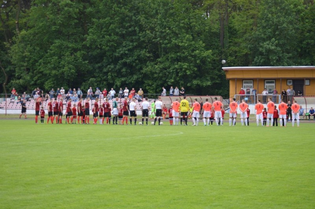 Tylko dwa punkty dzielą BTP Stal Brzeg od III ligi. IV Liga: Start Namysłów - Stal 0:1