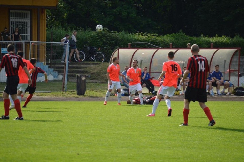 Tylko dwa punkty dzielą BTP Stal Brzeg od III ligi. IV Liga: Start Namysłów - Stal 0:1