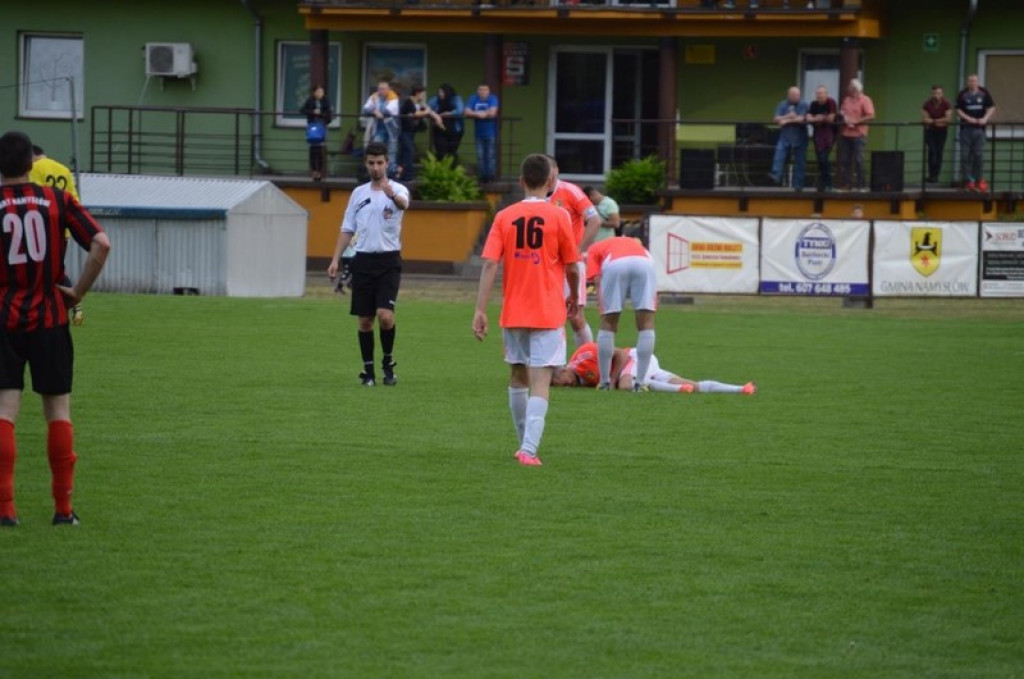 Tylko dwa punkty dzielą BTP Stal Brzeg od III ligi. IV Liga: Start Namysłów - Stal 0:1