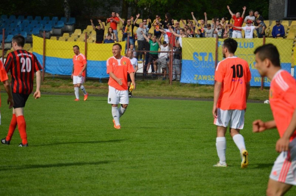 Tylko dwa punkty dzielą BTP Stal Brzeg od III ligi. IV Liga: Start Namysłów - Stal 0:1