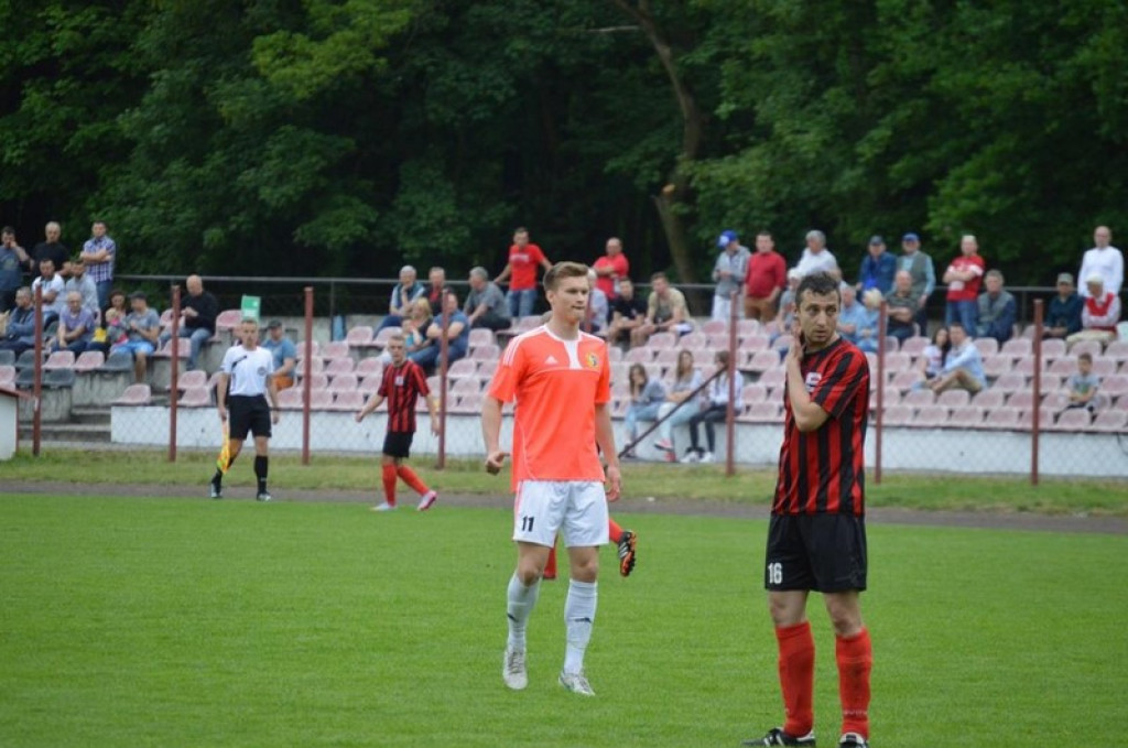 Tylko dwa punkty dzielą BTP Stal Brzeg od III ligi. IV Liga: Start Namysłów - Stal 0:1