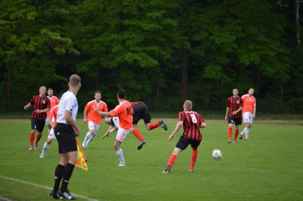 Tylko dwa punkty dzielą BTP Stal Brzeg od III ligi. IV Liga: Start Namysłów - Stal 0:1
