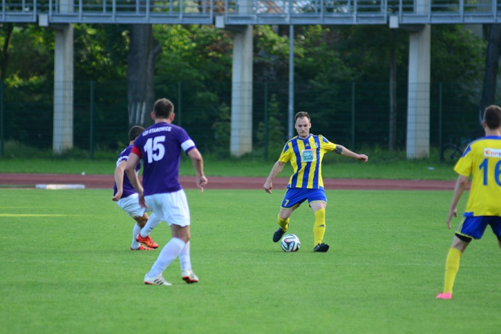 Derby powiatu brzeskiego i awans do III Ligi dla Stali Brzeg. Wygrana 3:1[relacja, zdjęcia, wideo]