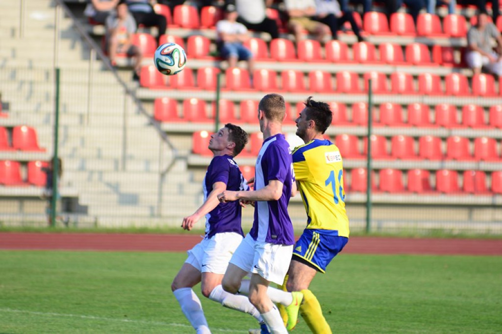 Derby powiatu brzeskiego i awans do III Ligi dla Stali Brzeg. Wygrana 3:1[relacja, zdjęcia, wideo]