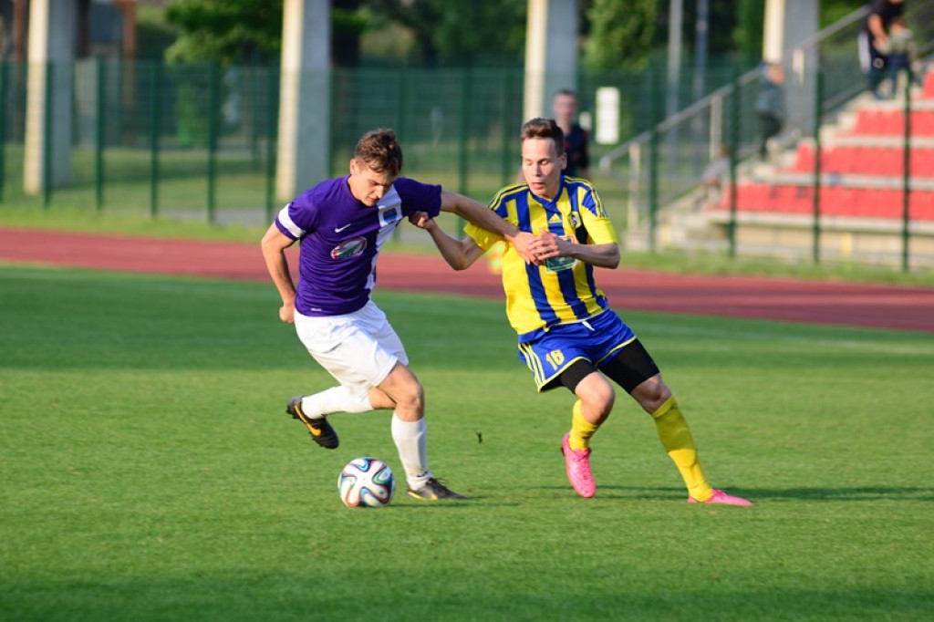 Derby powiatu brzeskiego i awans do III Ligi dla Stali Brzeg. Wygrana 3:1[relacja, zdjęcia, wideo]