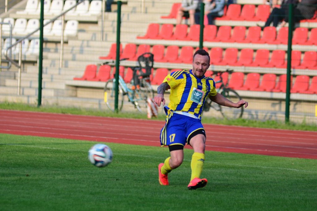 Derby powiatu brzeskiego i awans do III Ligi dla Stali Brzeg. Wygrana 3:1[relacja, zdjęcia, wideo]