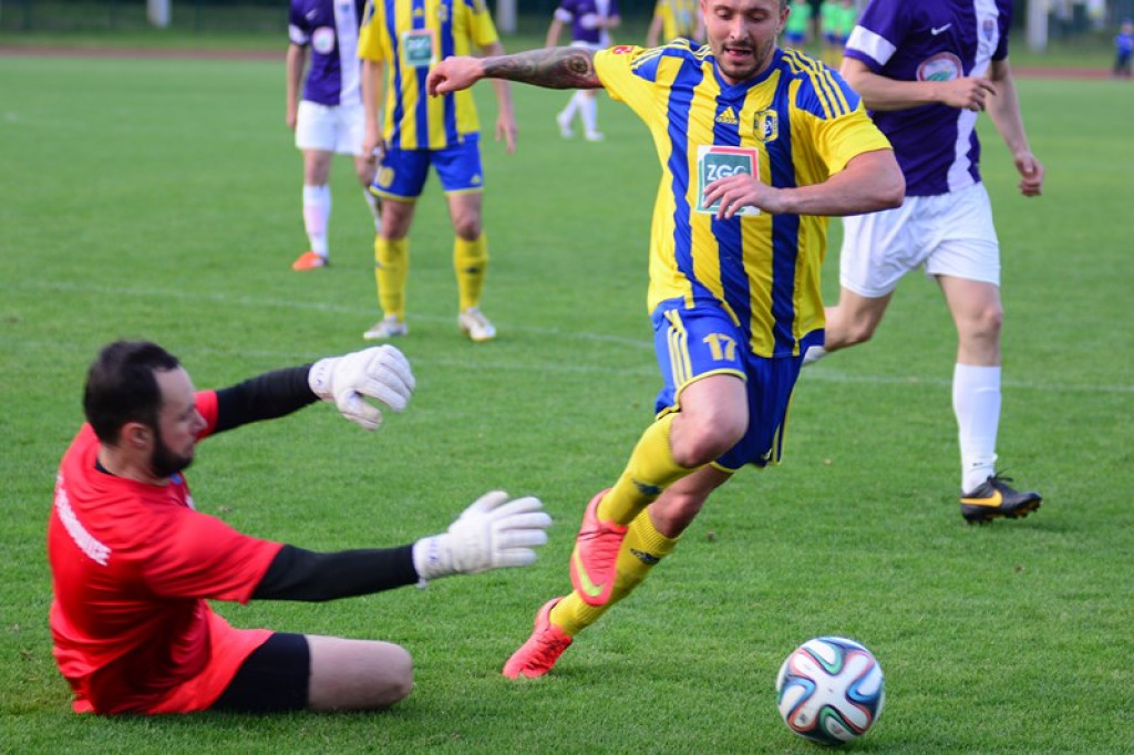 Derby powiatu brzeskiego i awans do III Ligi dla Stali Brzeg. Wygrana 3:1[relacja, zdjęcia, wideo]