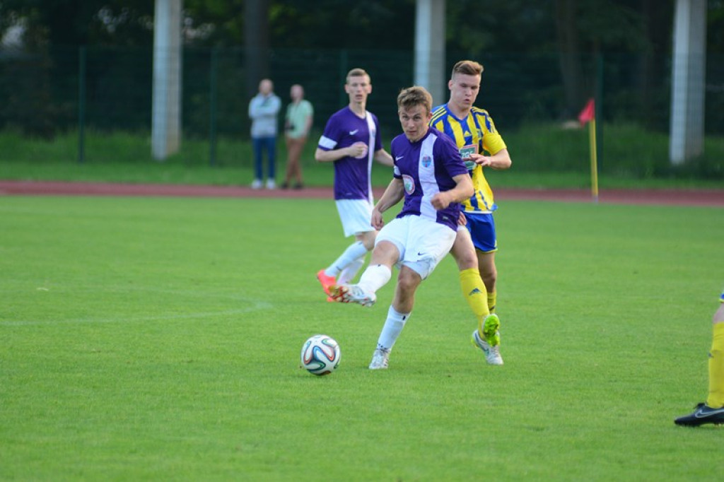 Derby powiatu brzeskiego i awans do III Ligi dla Stali Brzeg. Wygrana 3:1[relacja, zdjęcia, wideo]