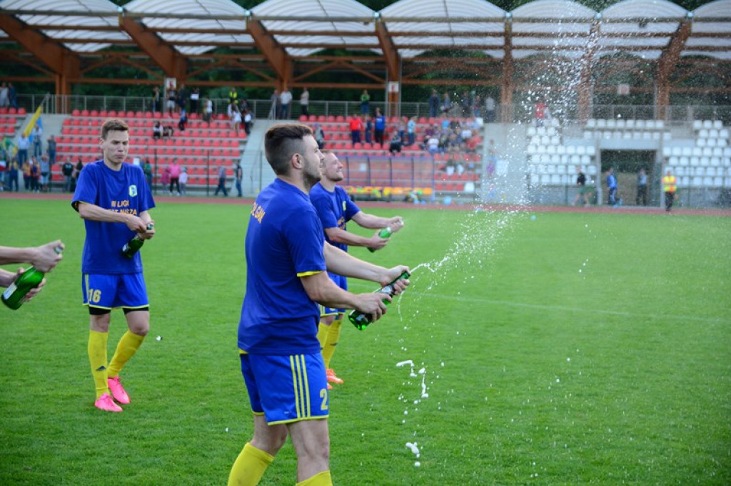 Derby powiatu brzeskiego i awans do III Ligi dla Stali Brzeg. Wygrana 3:1[relacja, zdjęcia, wideo]