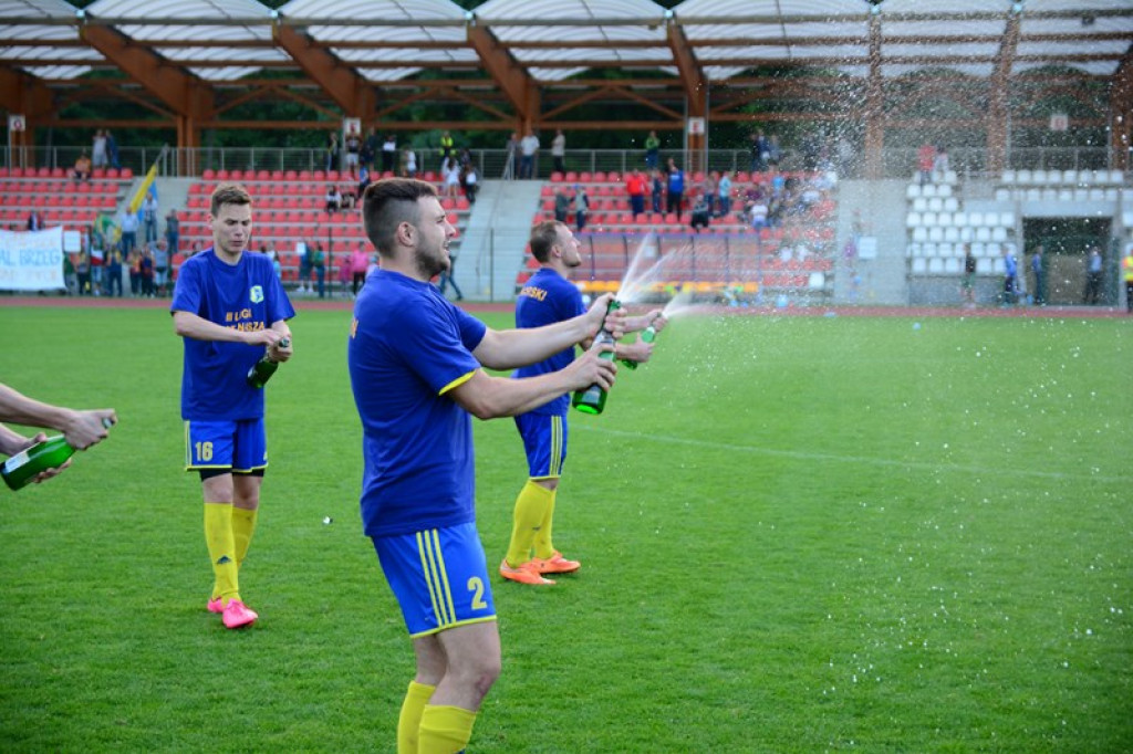 Derby powiatu brzeskiego i awans do III Ligi dla Stali Brzeg. Wygrana 3:1[relacja, zdjęcia, wideo]