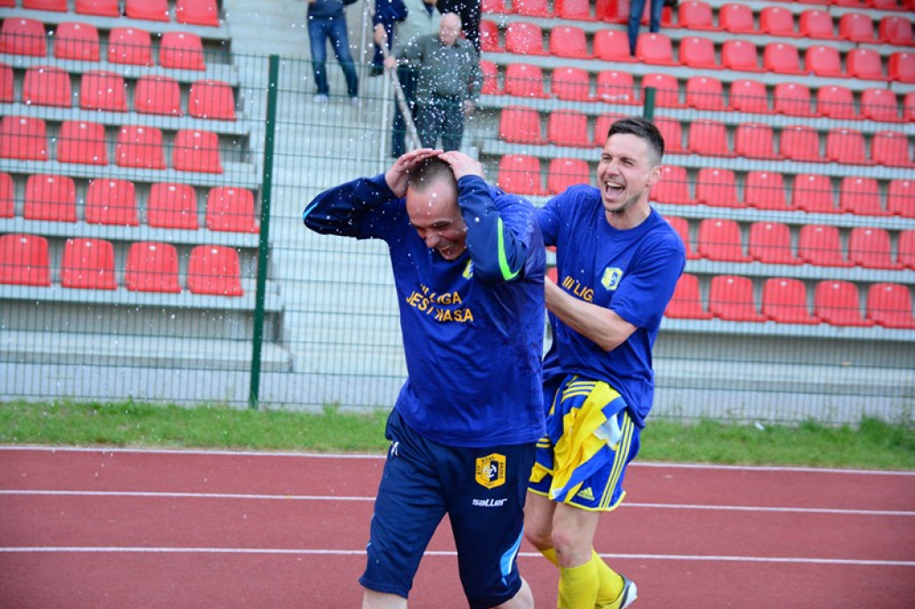 Derby powiatu brzeskiego i awans do III Ligi dla Stali Brzeg. Wygrana 3:1[relacja, zdjęcia, wideo]