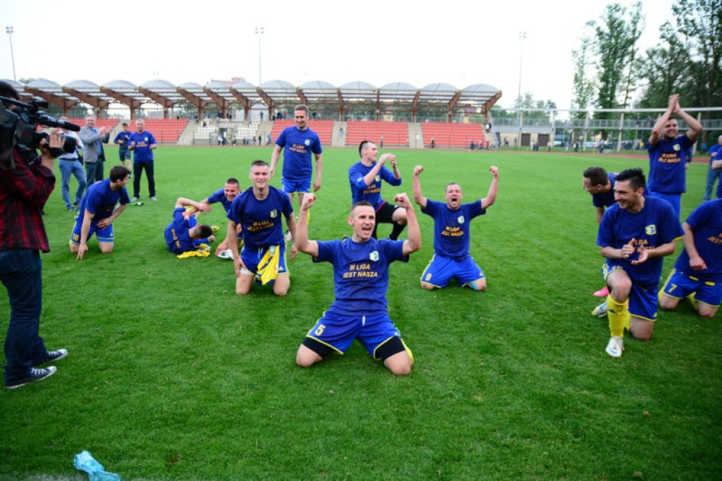 Derby powiatu brzeskiego i awans do III Ligi dla Stali Brzeg. Wygrana 3:1[relacja, zdjęcia, wideo]