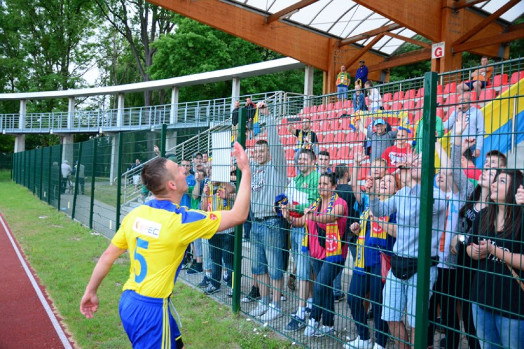 Derby powiatu brzeskiego i awans do III Ligi dla Stali Brzeg. Wygrana 3:1[relacja, zdjęcia, wideo]