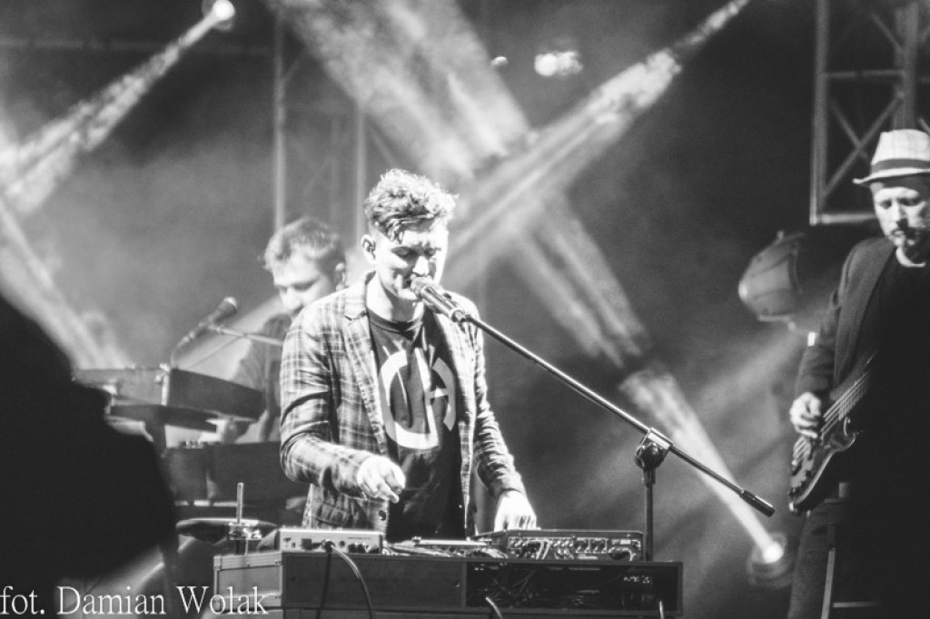 Rock Opole 2016. Tłumy opolan na błoniach Politechniki Opolskiej