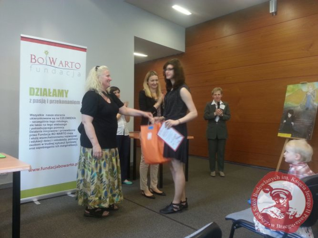 Wiktoria Kamińska z Zespołu Szkół Budowlanych w Brzegu wygrywa ogólnopolski konkurs plastyczny