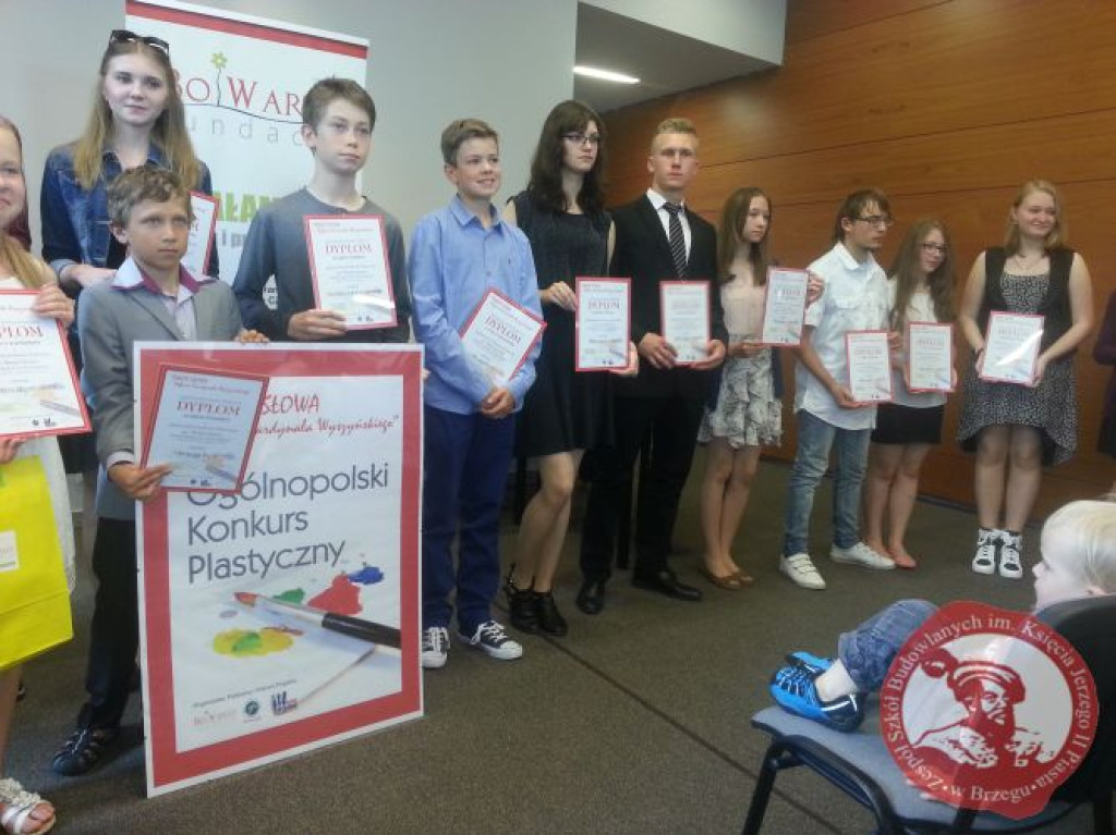 Wiktoria Kamińska z Zespołu Szkół Budowlanych w Brzegu wygrywa ogólnopolski konkurs plastyczny
