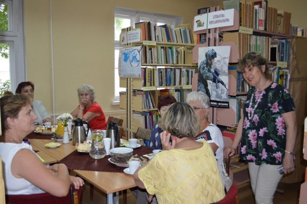 Po pierwsze, czytamy...