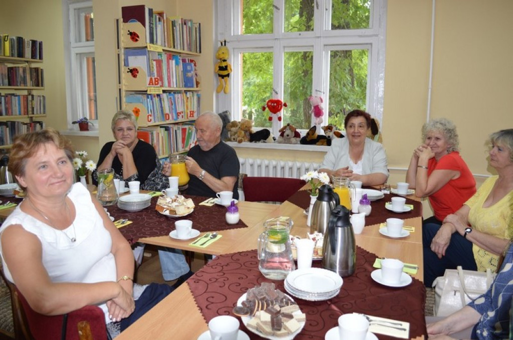 Po pierwsze, czytamy...