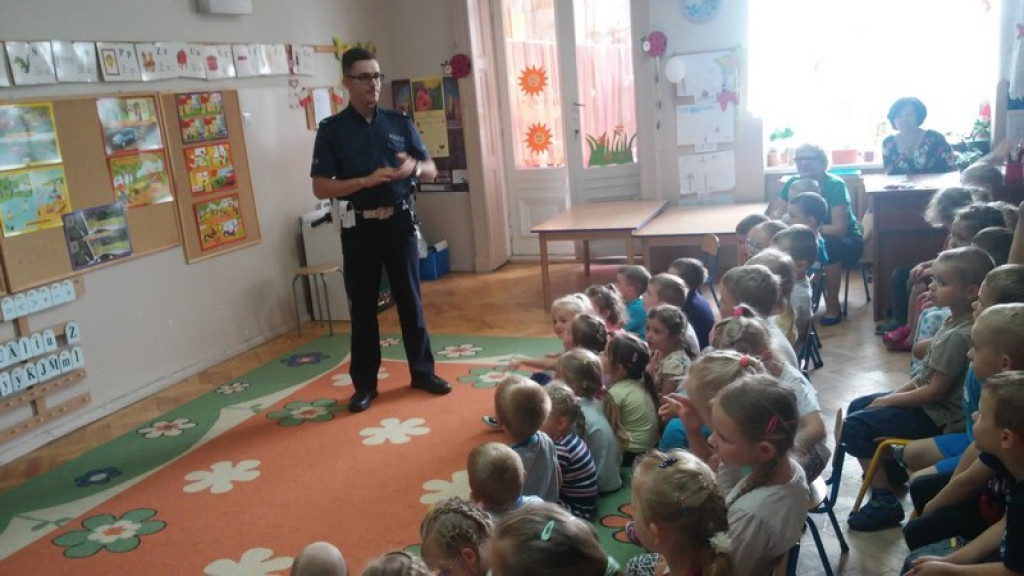 Spotkanie z policjantem w PP8 - wakacje tuż, tuż..