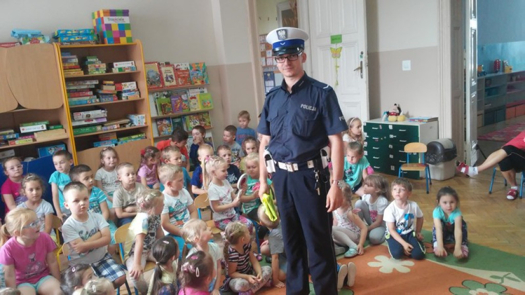 Spotkanie z policjantem w PP8 - wakacje tuż, tuż..
