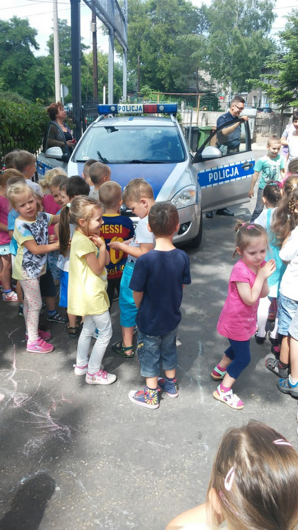 Spotkanie z policjantem w PP8 - wakacje tuż, tuż..