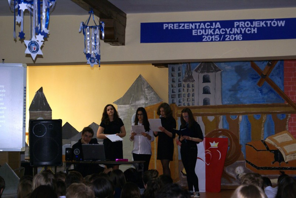 Uczniowie Grodkowskiej Jedynki w podsumowaniu ogólnopolskiego projektu edukacyjnego 