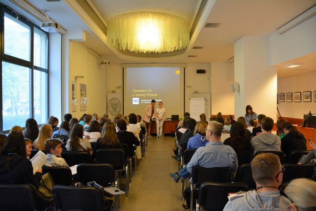 Uczniowie Grodkowskiej Jedynki w podsumowaniu ogólnopolskiego projektu edukacyjnego 