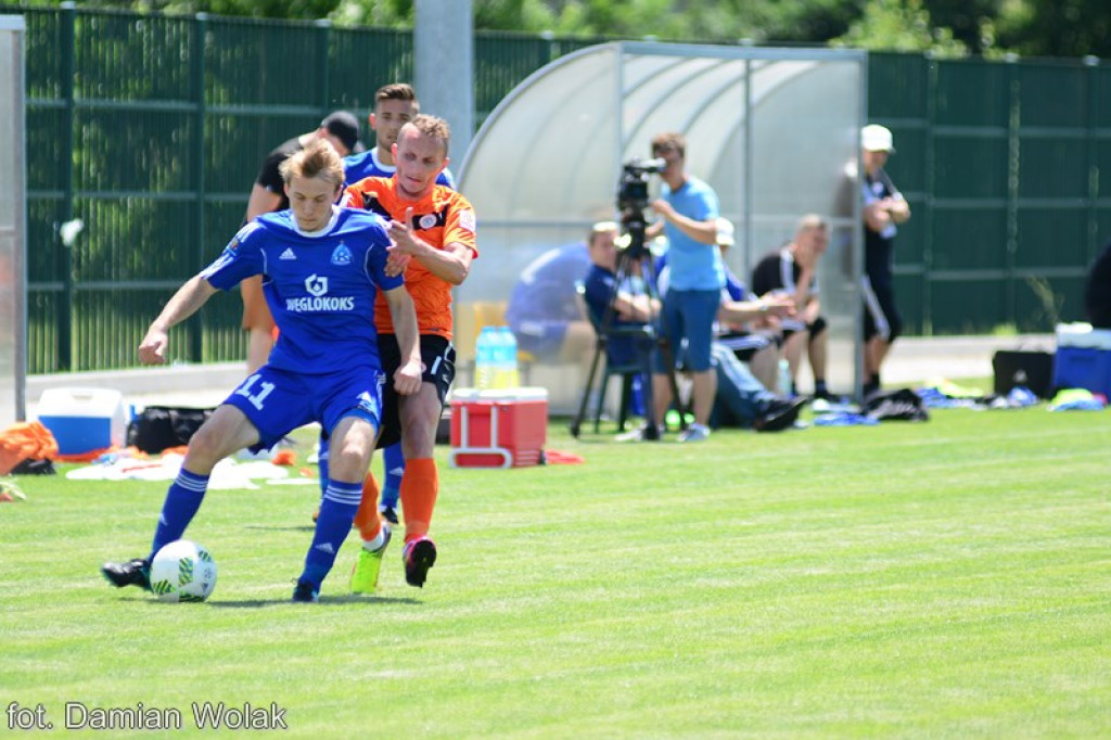 Mecz kontrolny Ruchu Chorzów z Zagłębiem Lubin w Grodkowie