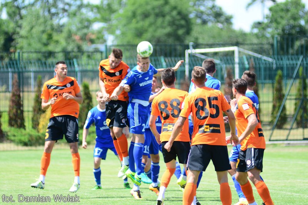 Mecz kontrolny Ruchu Chorzów z Zagłębiem Lubin w Grodkowie