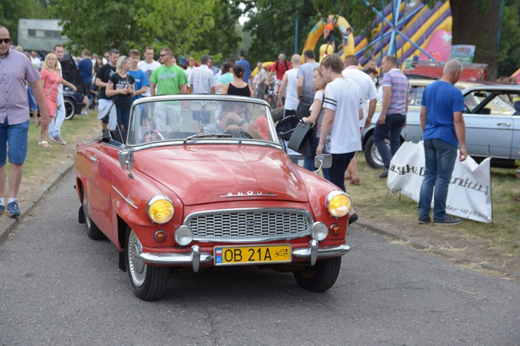 Międzynarodowy Zlot Pojazdów Zabytkowych w Oławie 2016