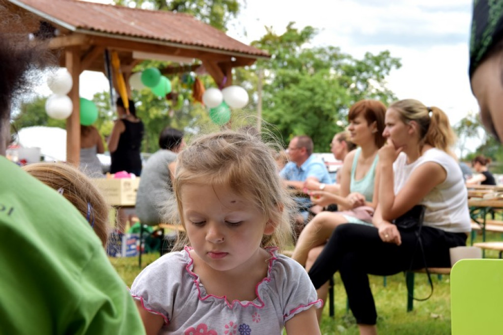 Festyn charytatywny w Łosiowie. Wolontariusze zbierają na elektryczny wózek dla Joasi [zdjęcia]