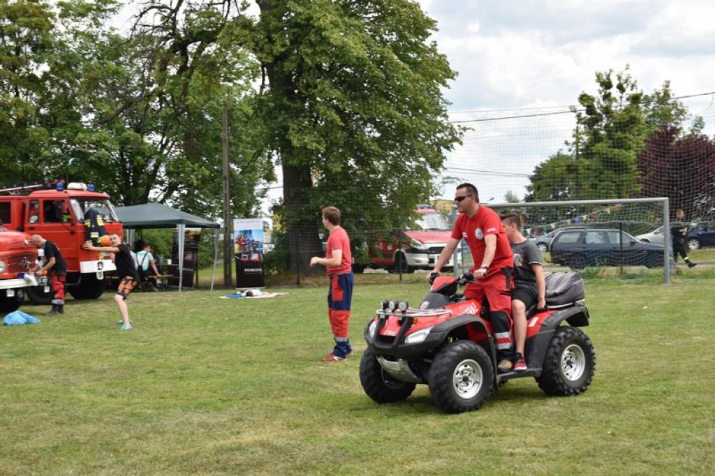 Festyn charytatywny w Łosiowie. Wolontariusze zbierają na elektryczny wózek dla Joasi [zdjęcia]