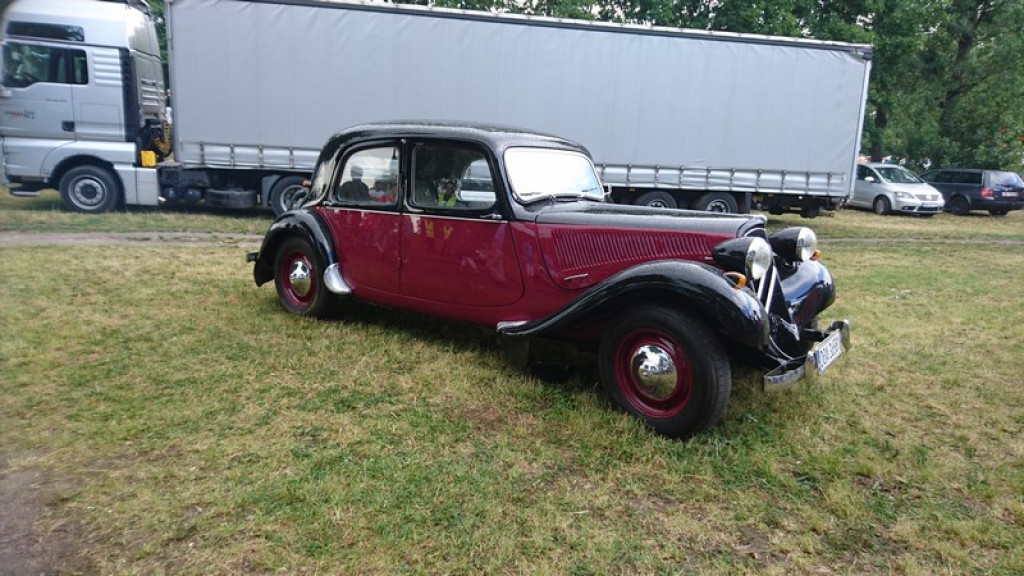 Międzynarodowy Zlot Pojazdów Zabytkowych w Oławie 2016