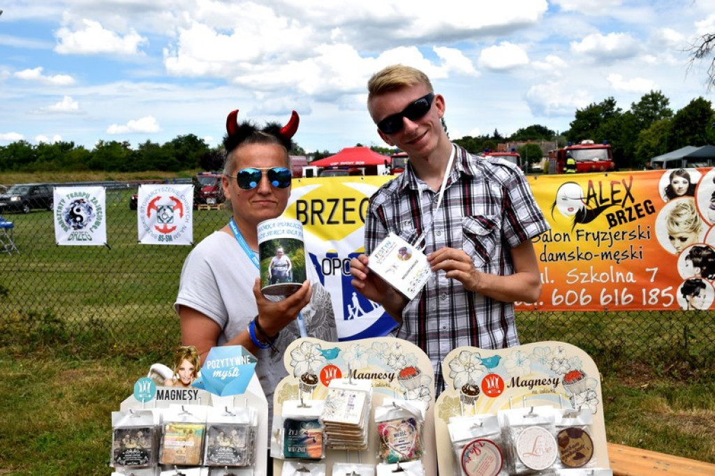 Festyn charytatywny w Łosiowie. Wolontariusze zbierają na elektryczny wózek dla Joasi [zdjęcia]