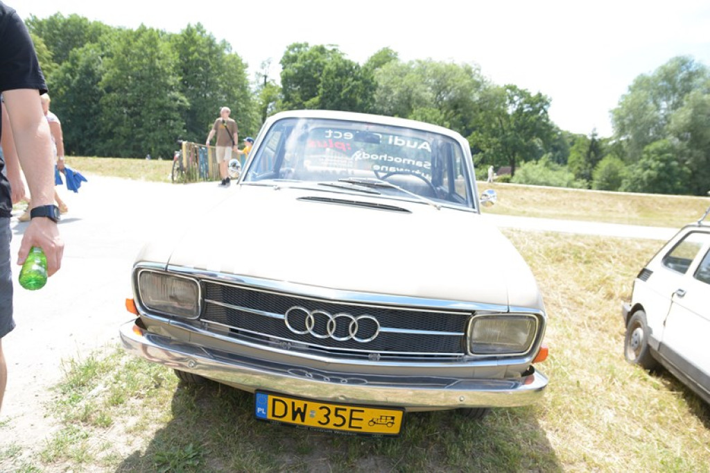 Międzynarodowy Zlot Pojazdów Zabytkowych w Oławie 2016