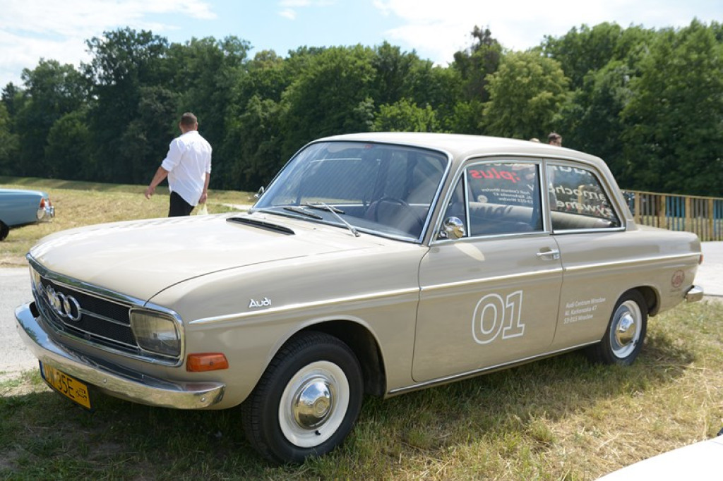 Międzynarodowy Zlot Pojazdów Zabytkowych w Oławie 2016