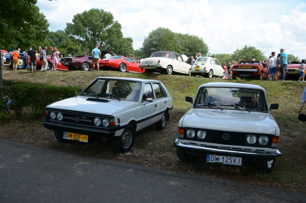 Międzynarodowy Zlot Pojazdów Zabytkowych w Oławie 2016