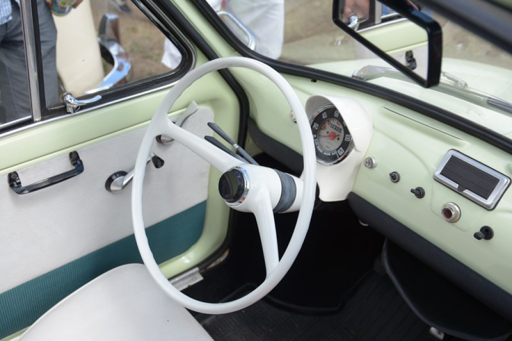 Międzynarodowy Zlot Pojazdów Zabytkowych w Oławie 2016