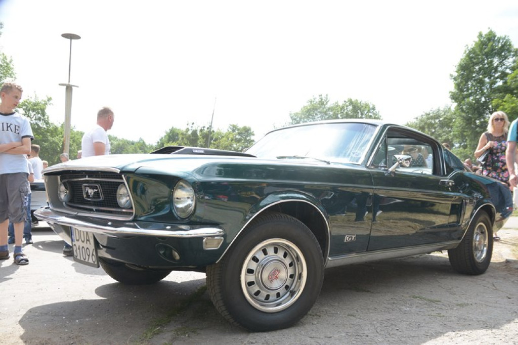 Międzynarodowy Zlot Pojazdów Zabytkowych w Oławie 2016