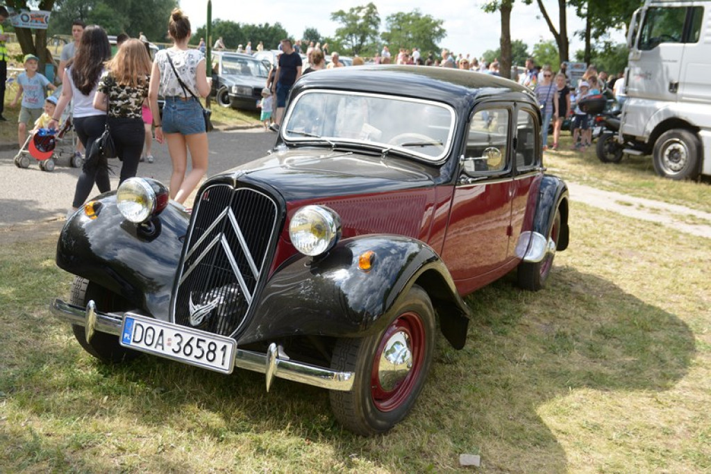 Międzynarodowy Zlot Pojazdów Zabytkowych w Oławie 2016