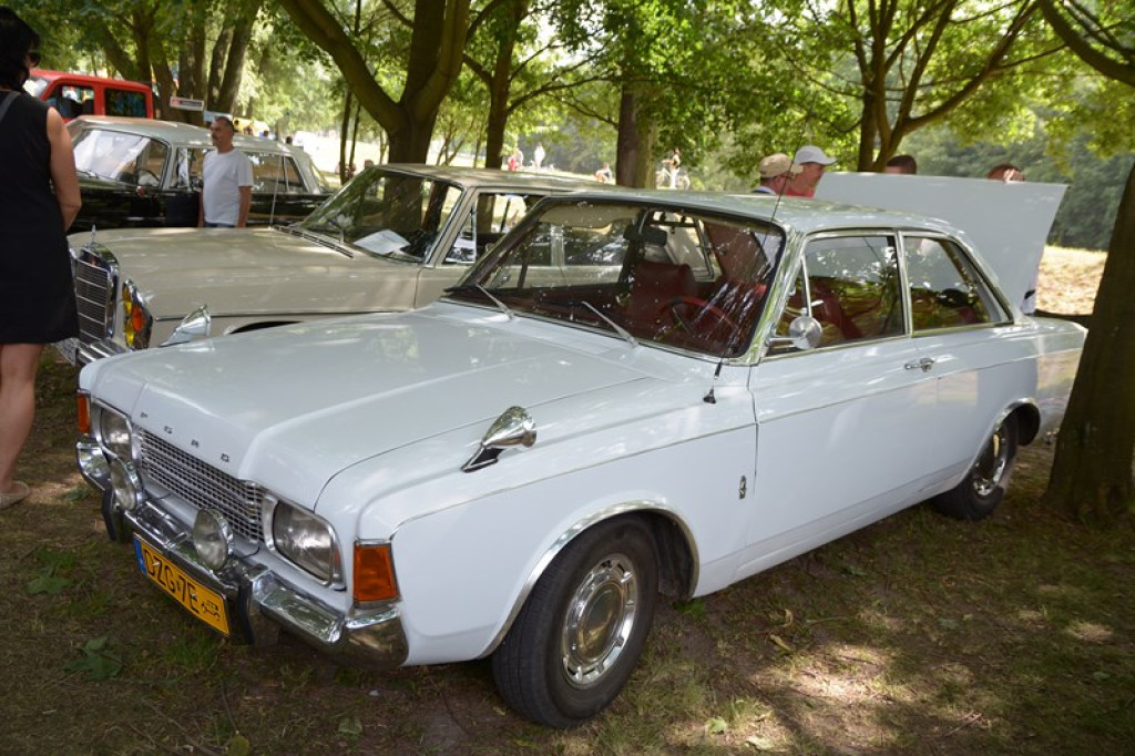 Międzynarodowy Zlot Pojazdów Zabytkowych w Oławie 2016